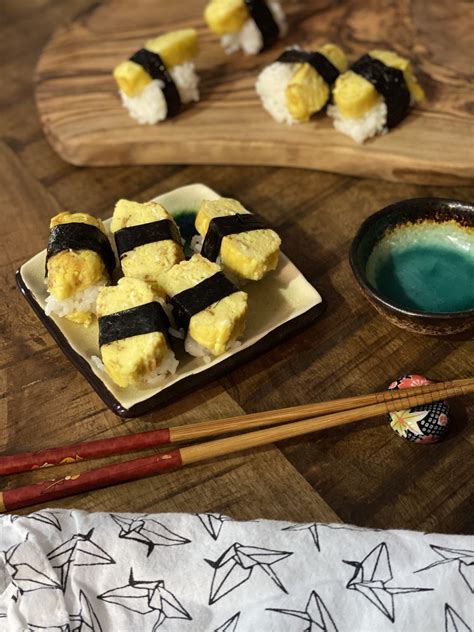 tamagoyaki-japanese-rolled-eggs-or-omelette image