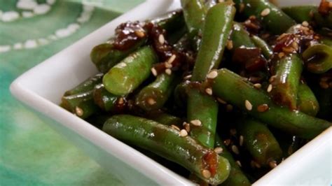 fresh-green-beans-with-heaven-sauce image