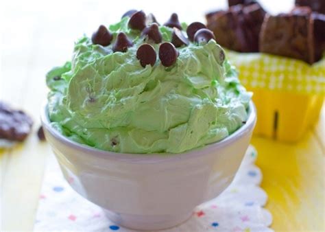 mint-chocolate-chip-cheesecake-dip-recipe-food image