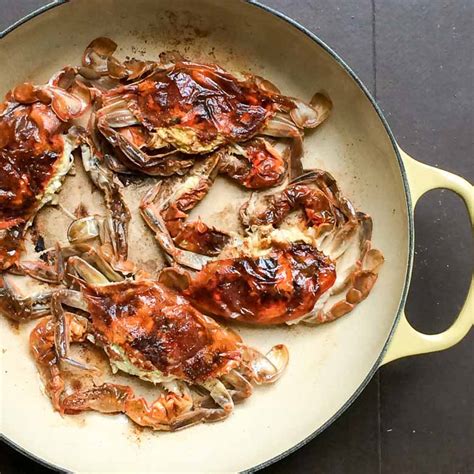 simple-soft-shell-crabs-sauted-without-flour-umami image