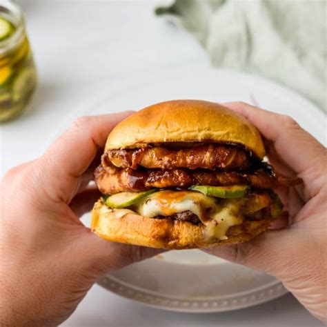 ultimate-bbq-bacon-burger-garlic-zest image
