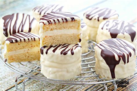 copycat-zebra-cakes-imperial-sugar image