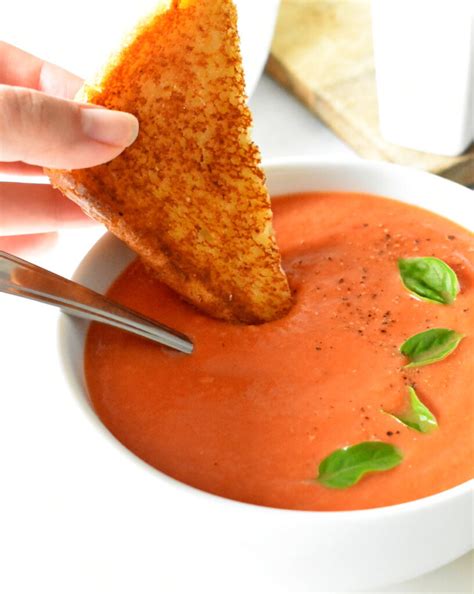 creamy-tomato-soup-herbs-flour image