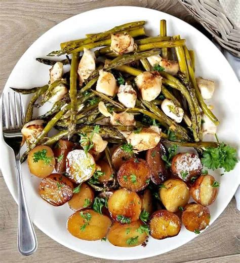 balsamic-chicken-with-roasted-vegetables image