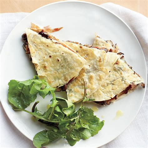 15-quick-quesadilla-recipes-ideal-for-snack-or-dinner image