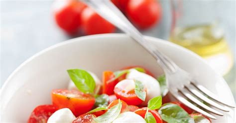 baby-mozzarella-tomato-and-basil-salad-eat-smarter image