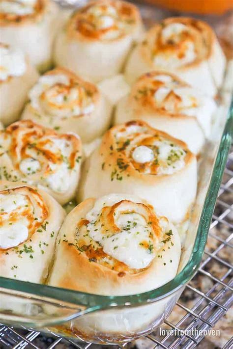 cheesy-garlic-rolls image