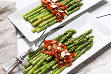 asian-grilled-sweet-and-spicy-asparagus image