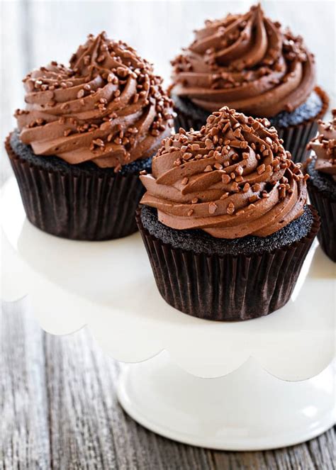 double-chocolate-cupcakes-chocolate-chocolate-and image