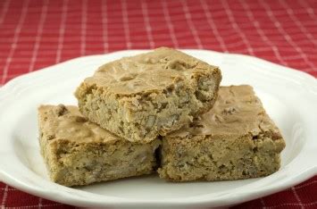 butterscotch-brownies-with-pecans-blondies image