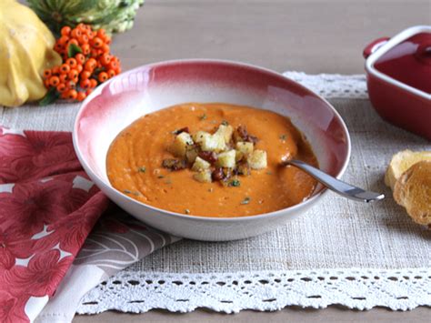 creamy-roasted-red-pepper-cauliflower-soup image
