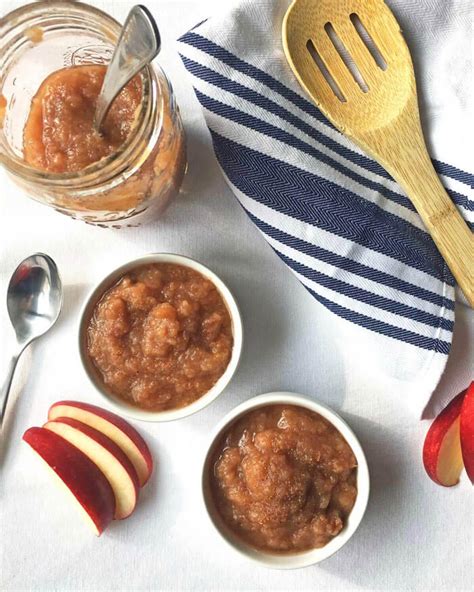 easy-crockpot-applesauce-recipe-no-sugar-added image