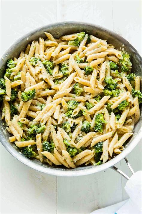 one-pot-broccoli-alfredo-pasta-the-pioneer-woman image