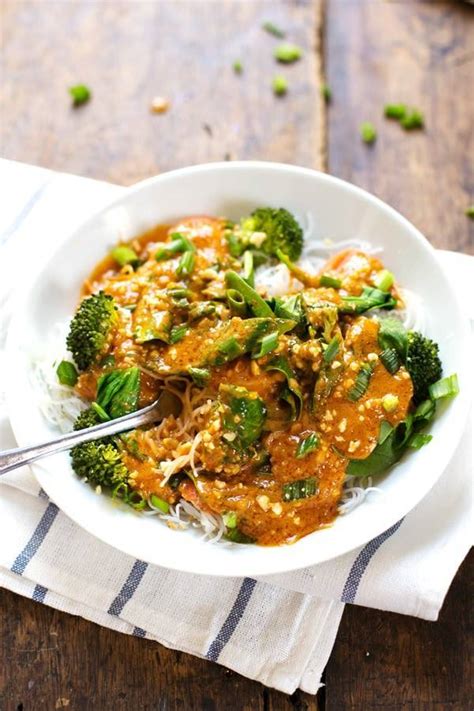 red-thai-curry-sauce image