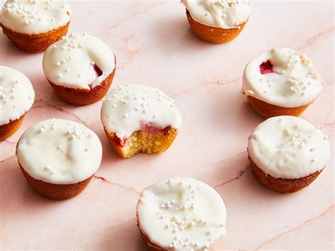these-strawberry-mini-cakes-are-perfect-party-food image