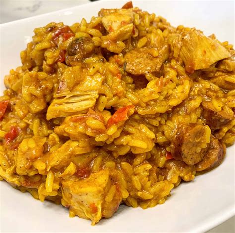 instant-pot-arroz-con-pollo-chicken-with-rice image
