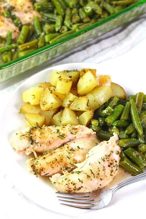 one-pan-baked-chicken-potatoes-and-green-beans image