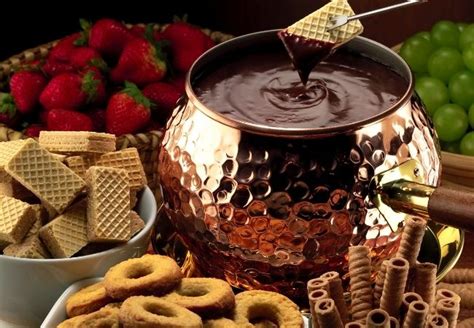 best-fruits-for-chocolate-fondue-thesuperhealthyfood image