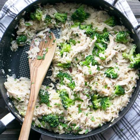 chicken-broccoli-rice-casserole-no-soup-kitchen-girl image