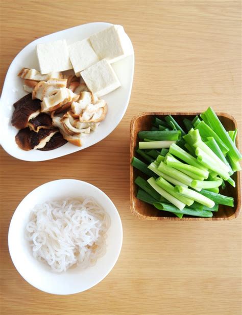 vegan-sukiyaki-tokyo-veg-life image