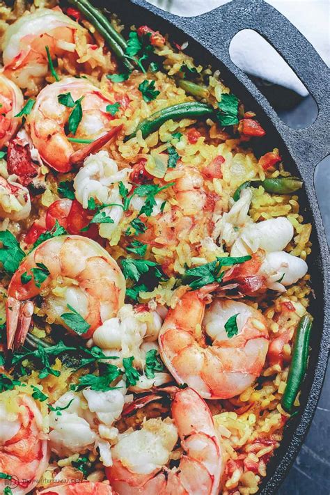 easy-seafood-paella-recipe-the image