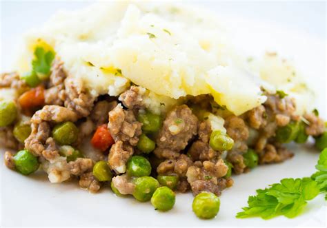 ultimate-shepherds-pie-with-beef-and-pork-no-plate image