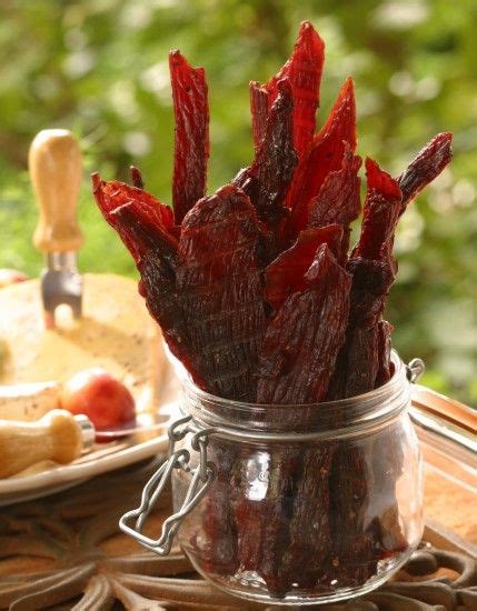 how-to-make-deer-jerky-that-will-make-you-drool-in image