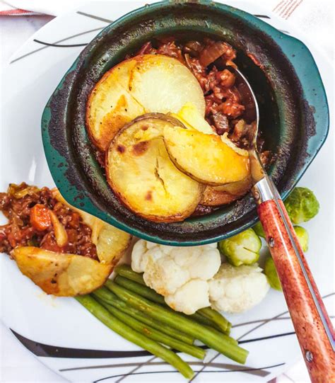 minced-beef-hotpot-an-easy-family-casserole-foodle-club image