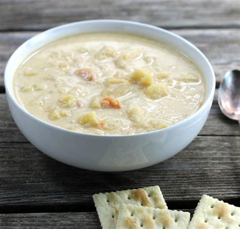 slow-cooker-potato-leek-soup-words-of-deliciousness image