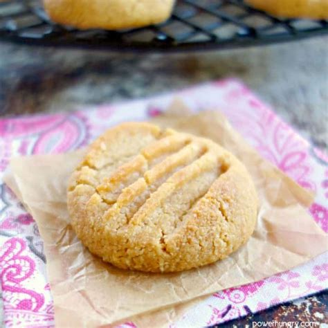 almond-flour-shortbread-cookies-3-ingredients-vegan image