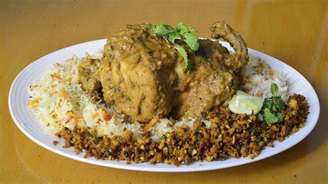 murgh-musallam-traditional-chicken-dish-from-uttar image