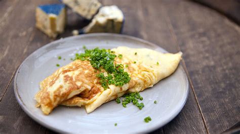 blue-cheese-and-mushroom-omelette-breakfast image