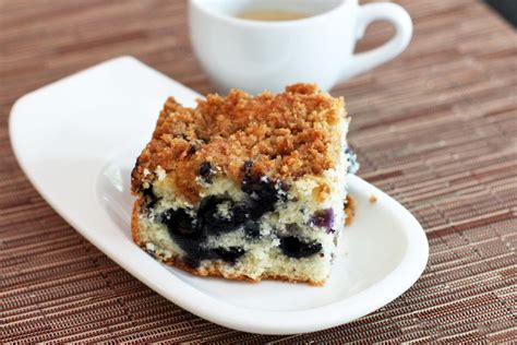 easy-fresh-blueberry-crumb-cake image