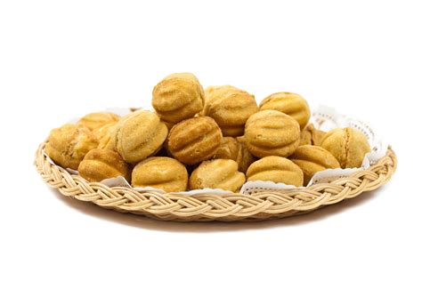 polish-walnut-cookies-ciasteczka-orzeszki image