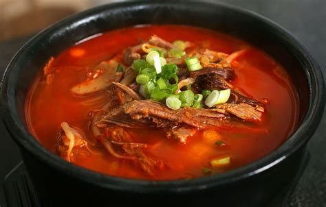 spicy-beef-and-vegetable-soup-yukgaejang-육개장 image