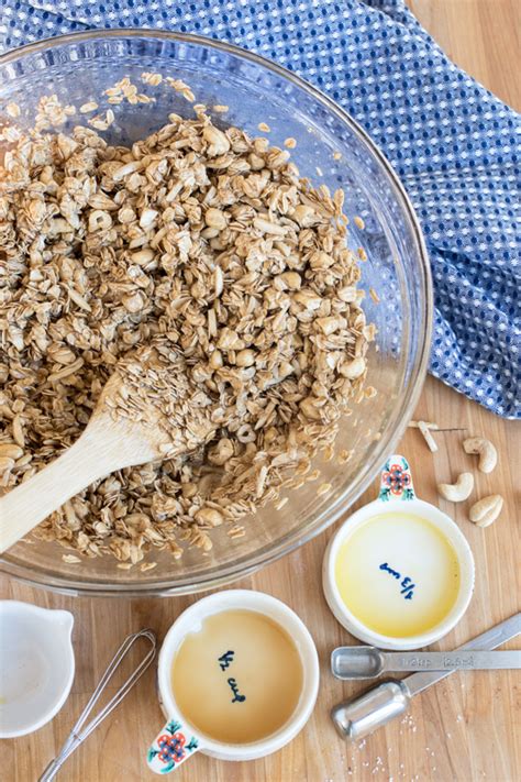 cashew-almond-and-ginger-granola-flour image
