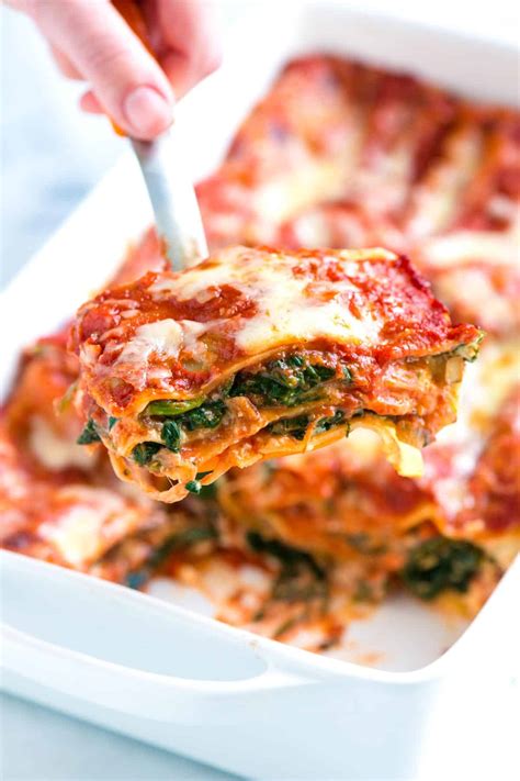 healthier-spinach-lasagna-with-mushrooms image