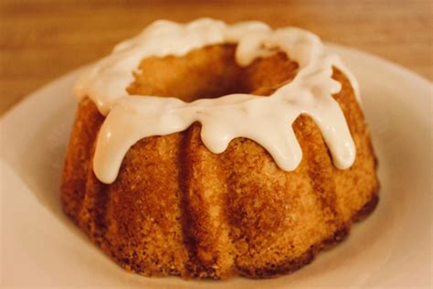 how-to-bake-a-small-pound-cake-1-3-servings image