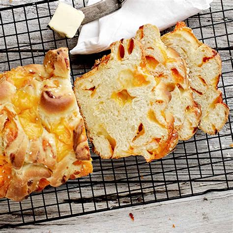 chunky-cheddar-cheese-bread image