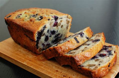 an-easy-blueberry-quick-bread-recipe-new-england image