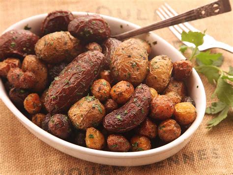 extra-crispy-herb-roasted-new-potatoes-recipe-serious image