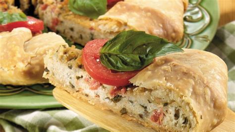 italian-appetizer-wedges-recipe-pillsburycom image