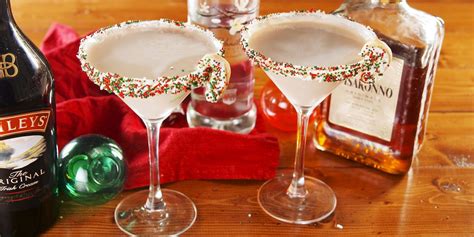 best-sugar-cookie-martinis-recipe-how-to-make-a-sugar-cookie image