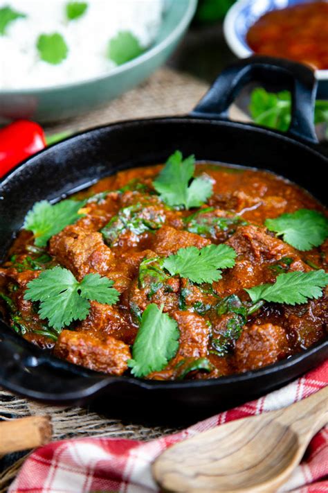 easy-slow-cooker-beef-curry-fuss-free-flavours image