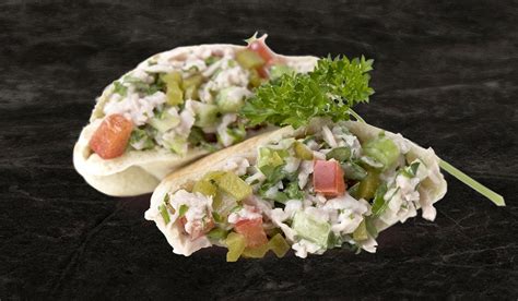 ham-salad-mini-pitas-olymel image