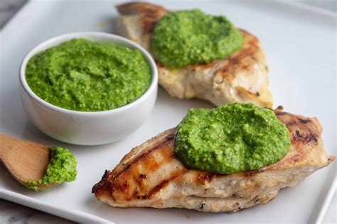 grilled-chicken-with-spinach-pesto-giadzy image