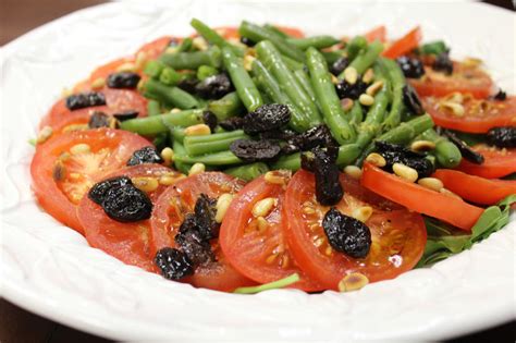 asparagus-and-tomato-salad-unlock-food image