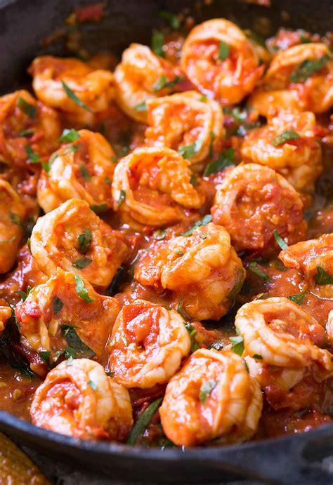 15-minute-easy-garlic-shrimp-in-tomato-sauce-video image