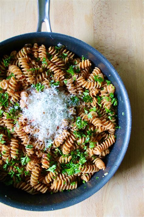anchovy-capers-gluten-free-pasta-enrilemoine image