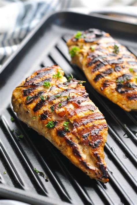 garlic-and-herb-grilled-chicken-breast-the image